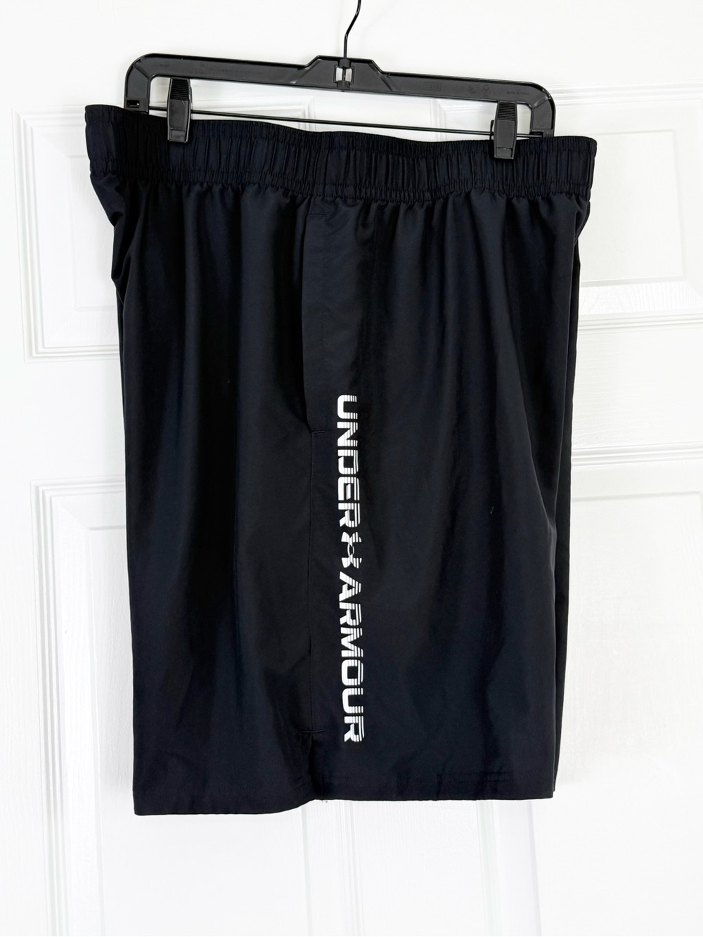 Under Armour Black Lightweight Athletic Shorts with Logo Size XLT